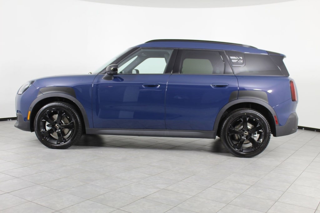 New 2026 MINI Countryman Iconic SUV