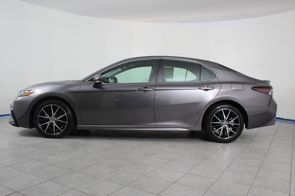Used 2023 Toyota Camry SE Sedan