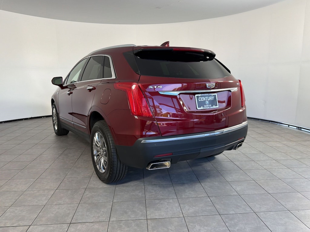 Used 2017 CADILLAC XT5 Luxury SUV