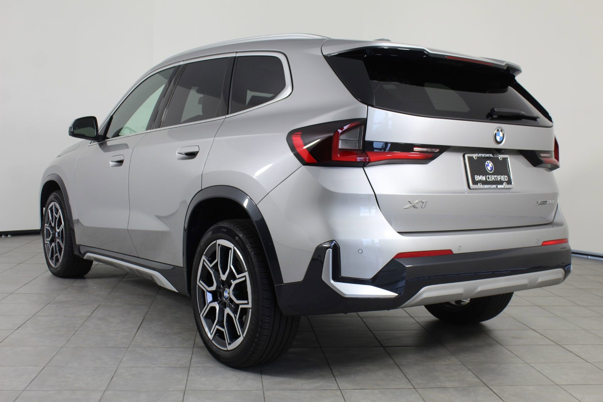 2025 Bmw X1 XDrive28i photo 2