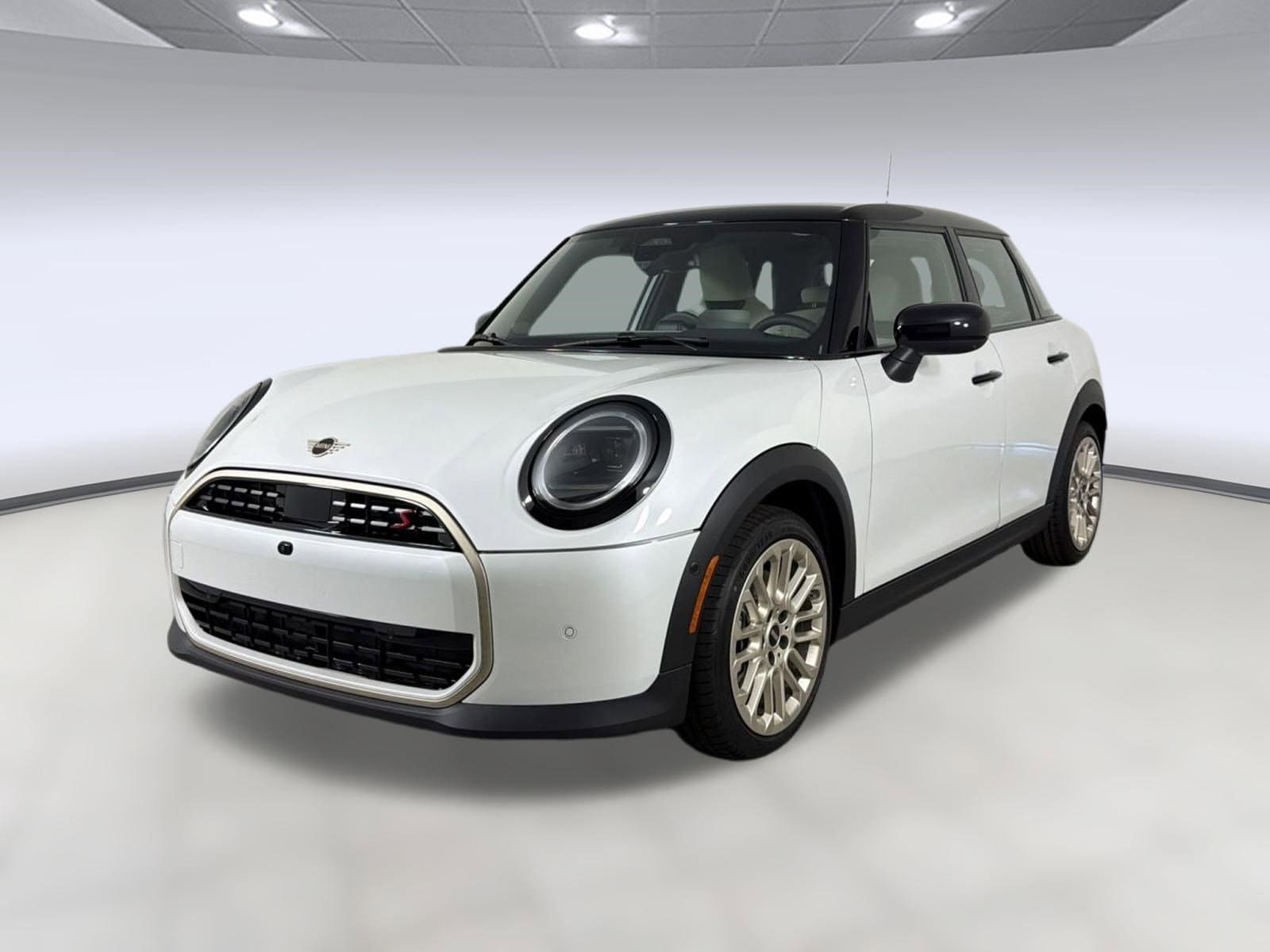 2026 MINI Hardtop Cooper S's photo