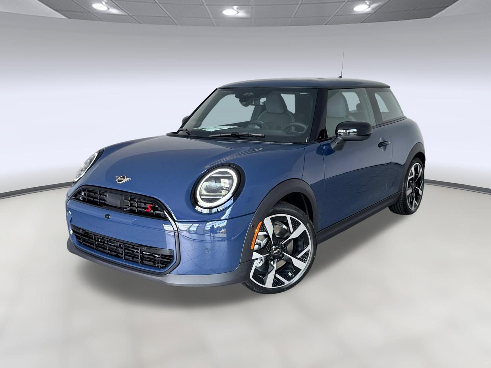 2026 MINI Hardtop Cooper S's photo