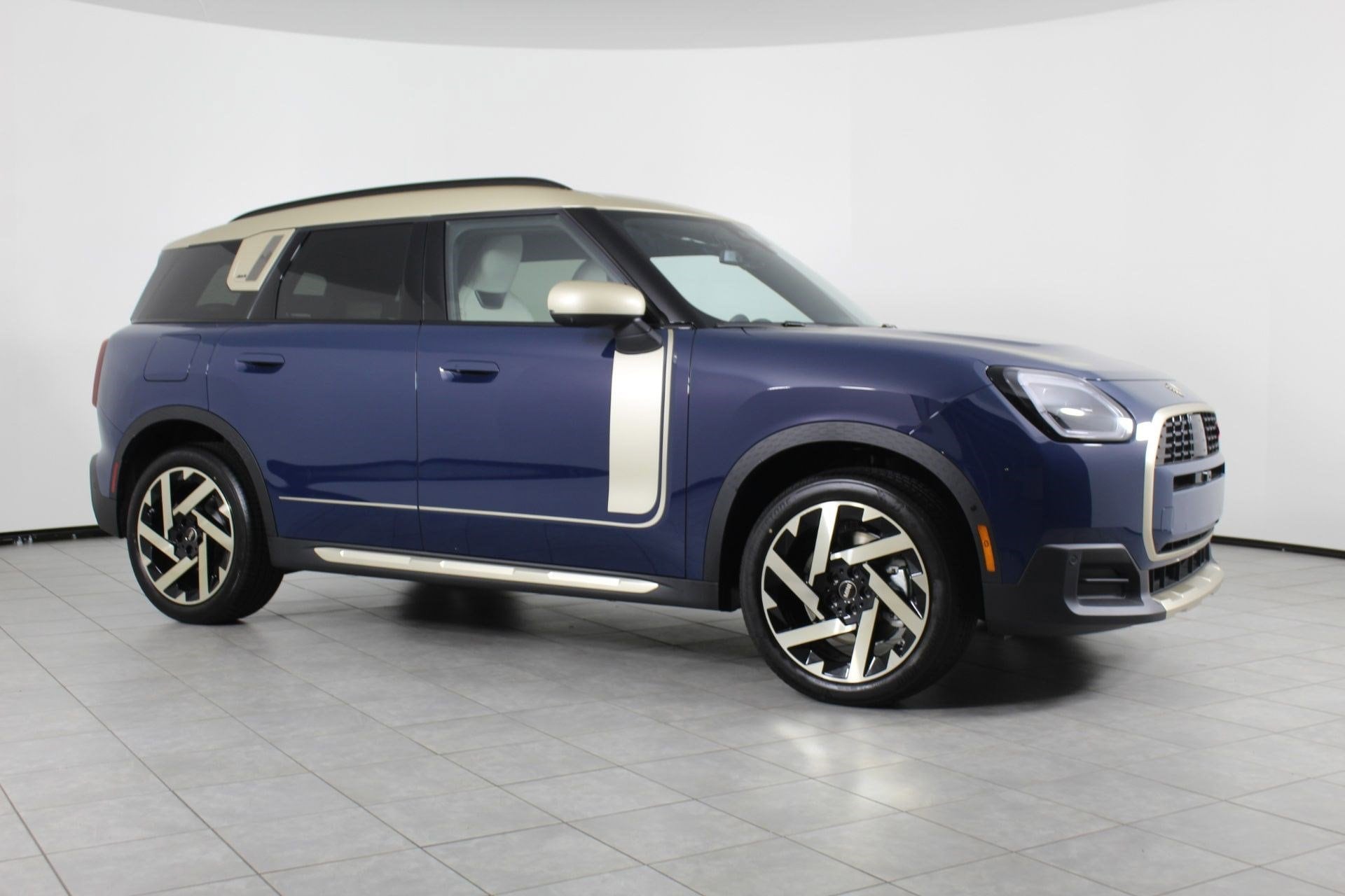 2026 MINI Countryman S - Photo 18
