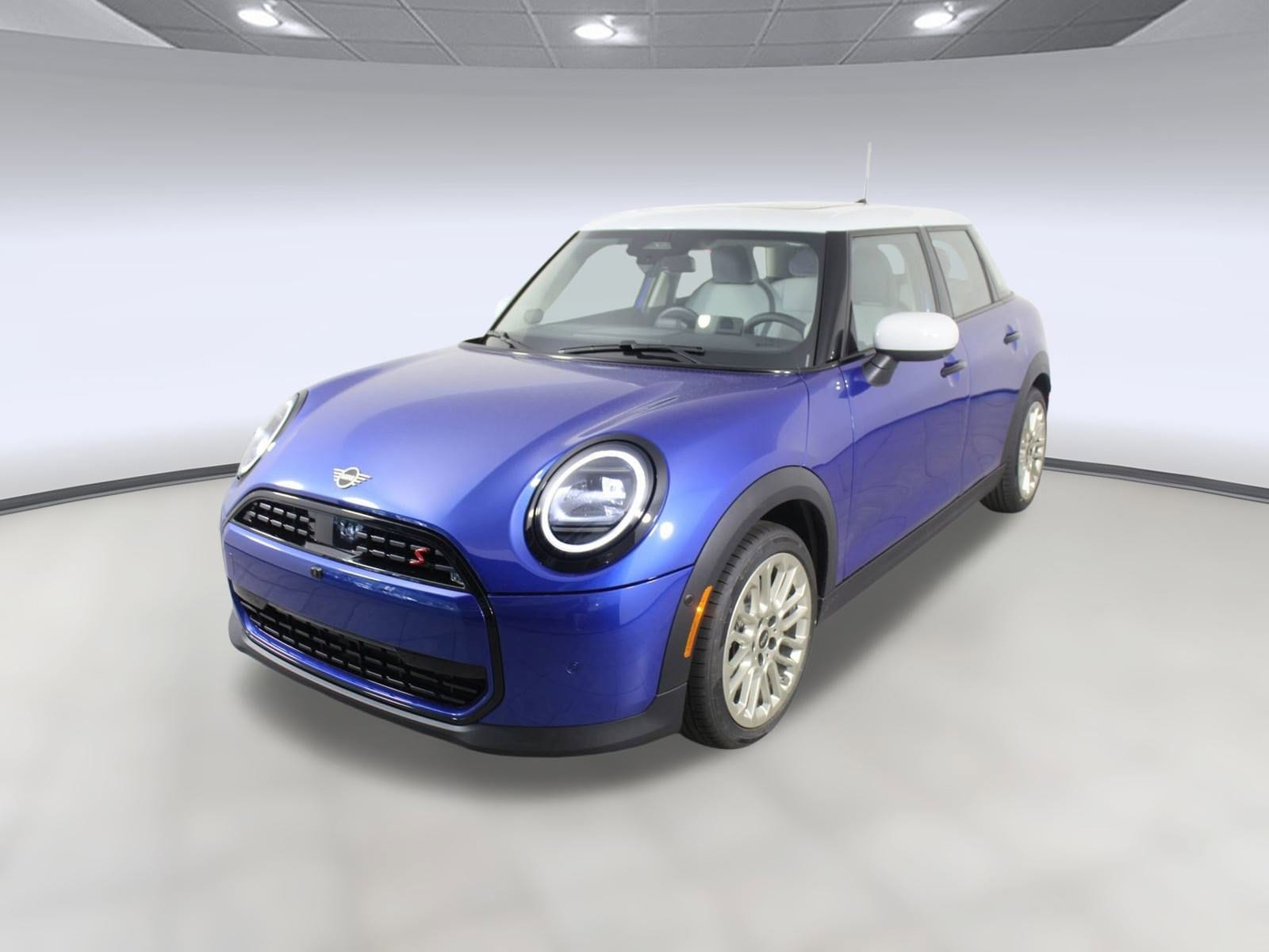 2025 MINI Hardtop 4 Door S's photo