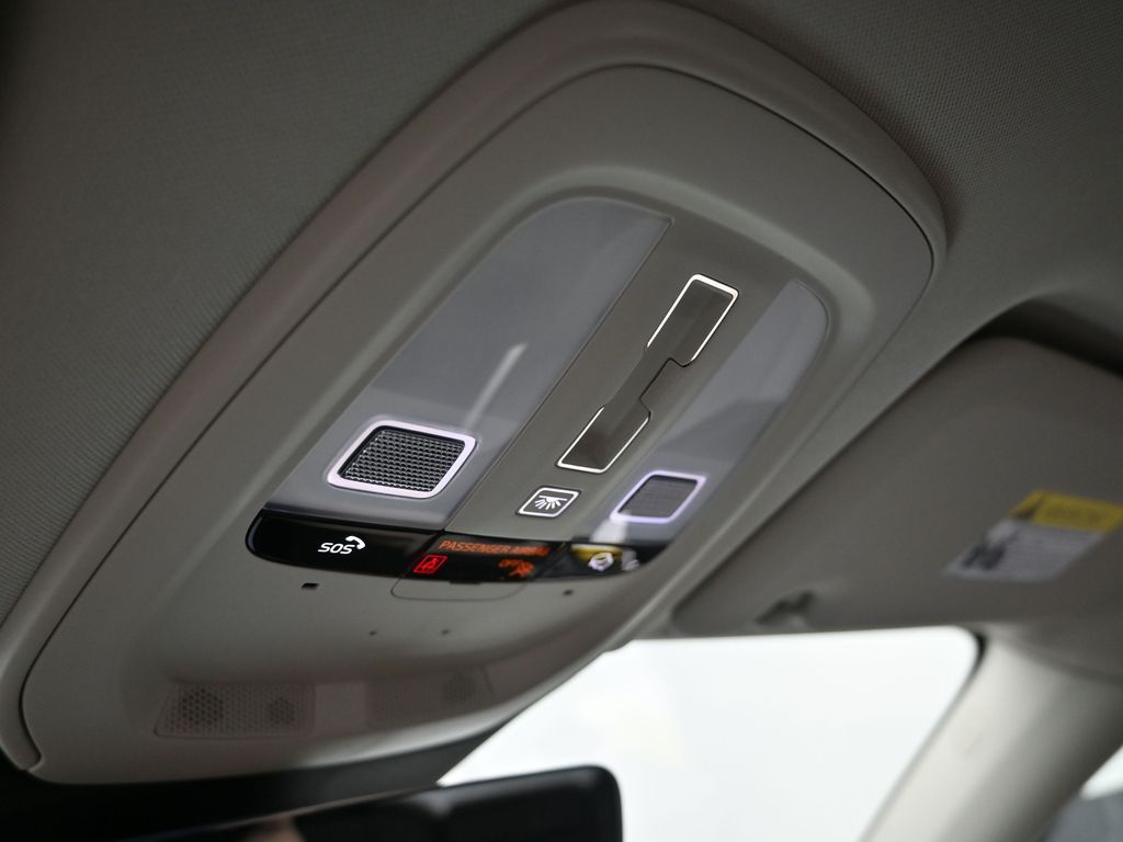 2026 Volvo XC60 Core - Photo 25
