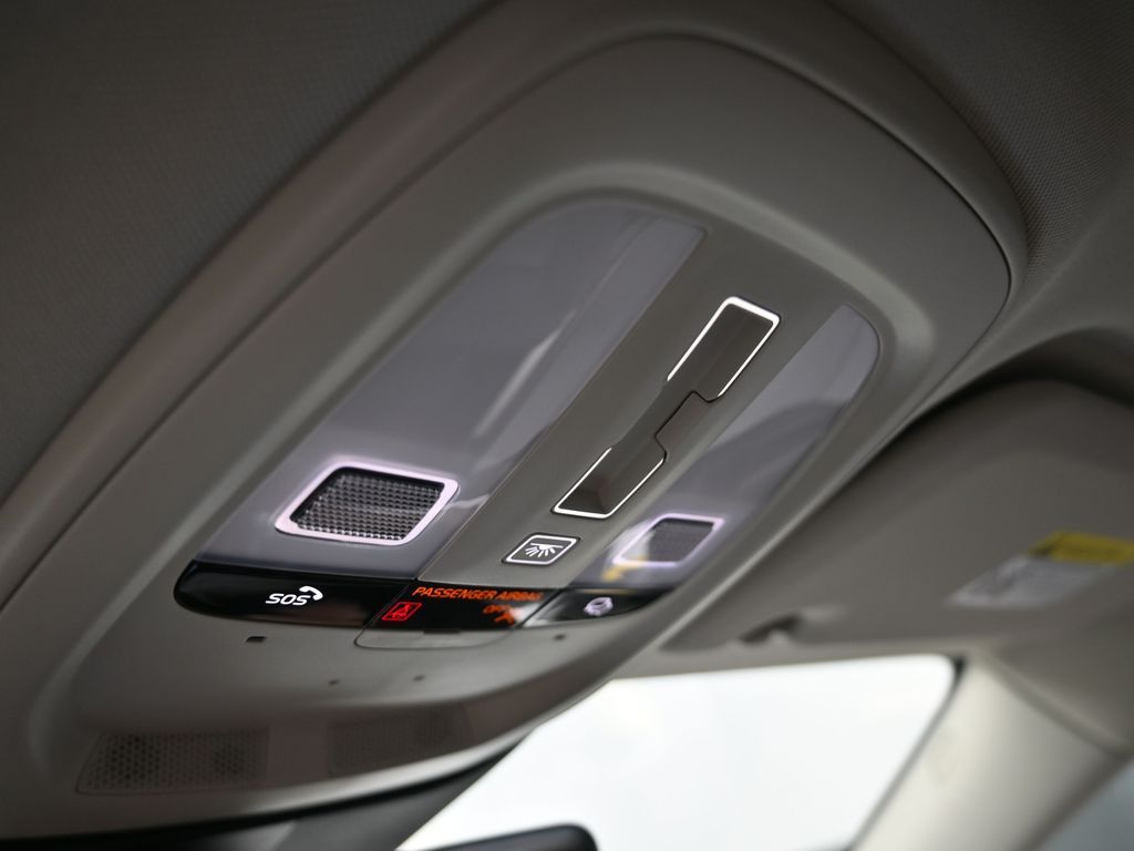 2026 Volvo V60 Cross Country Plus - Photo 24
