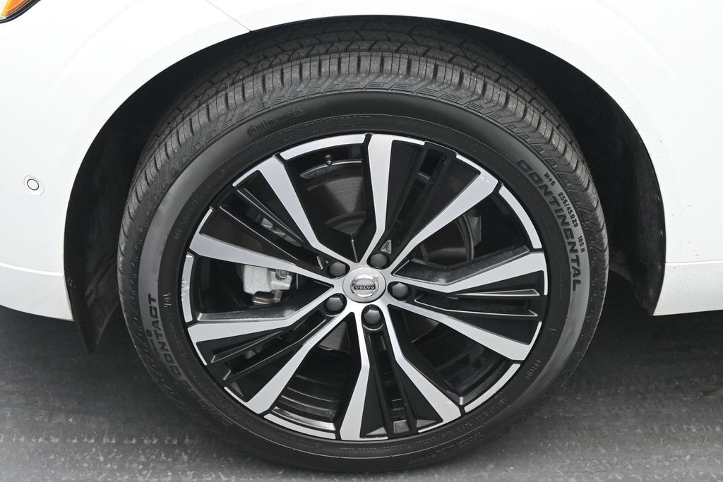 Certified 2024 Volvo XC60 B5 Ultimate Dark Theme SUV