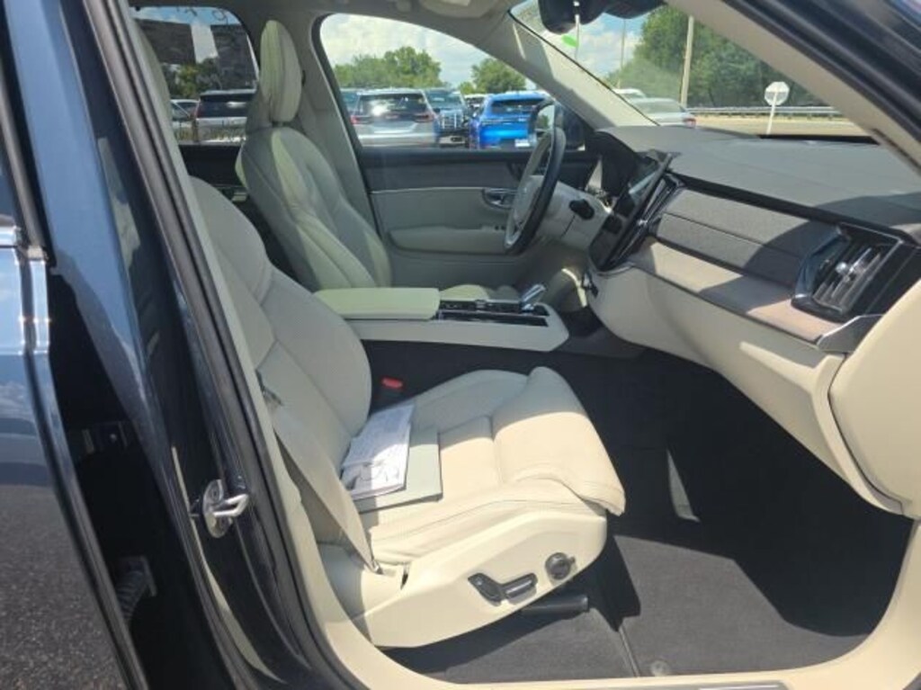 Used 2026 Volvo XC90 B6 Ultra SUV