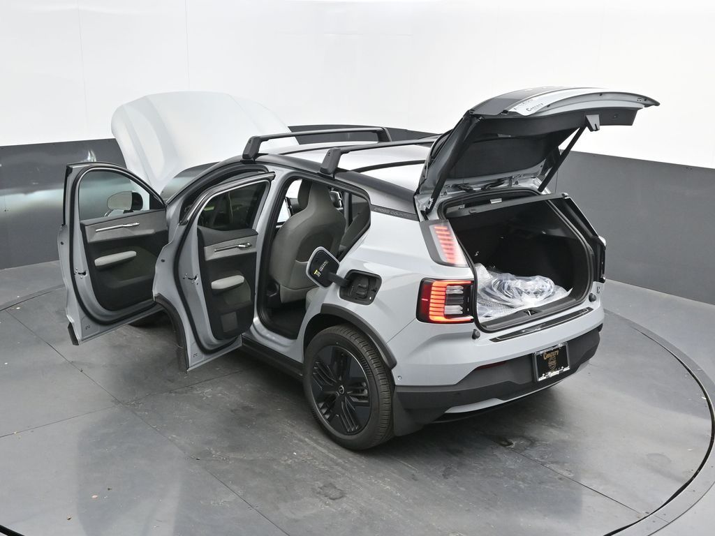 2026 Volvo EX30 Ultra - Photo 42