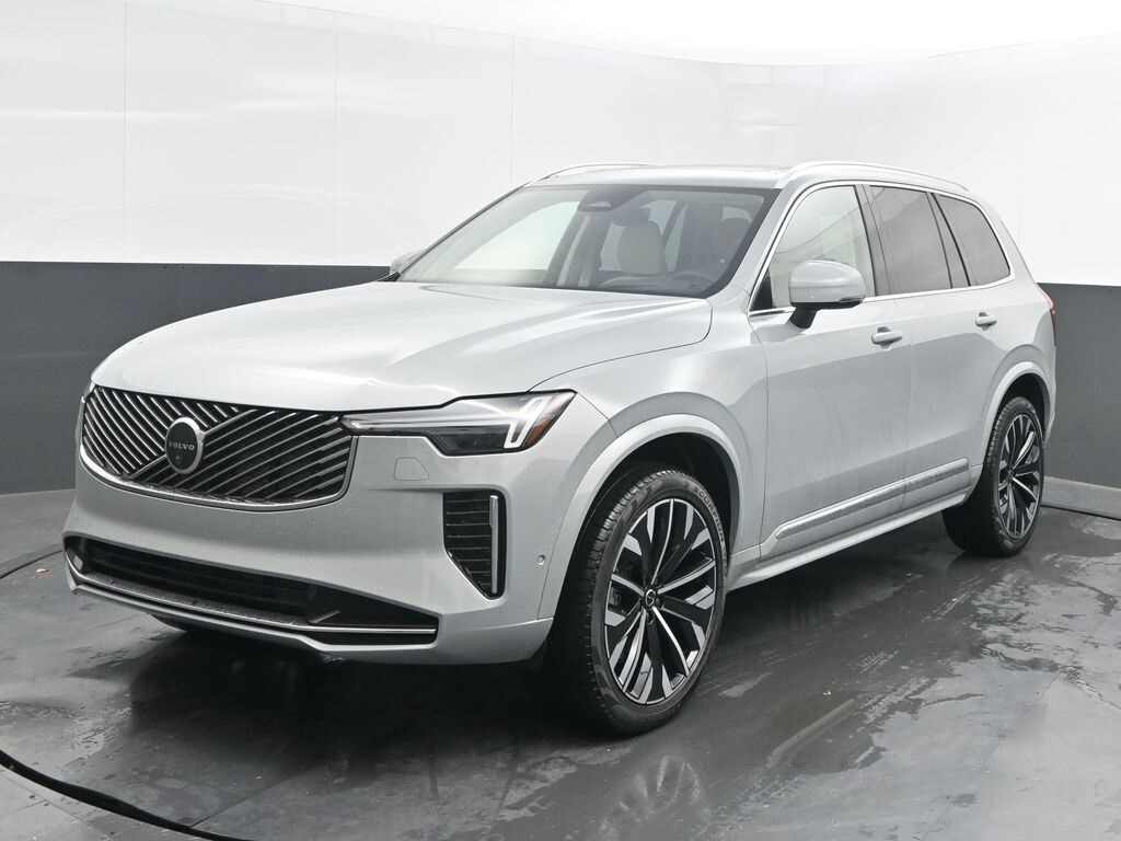 2026 Volvo XC90 B5 Ultimate photo 3