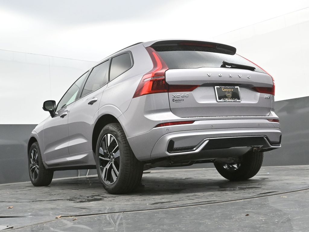 2026 Volvo XC60 Core - Photo 50