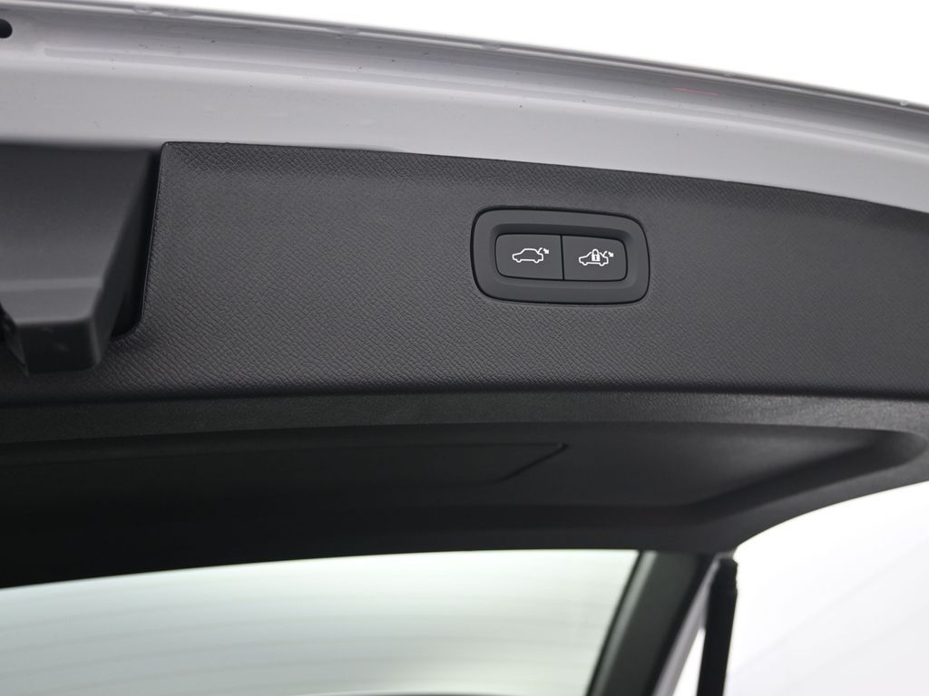2026 Volvo XC90 Ultra - Photo 32