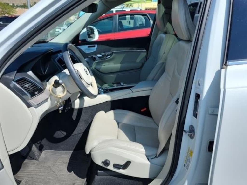 Certified 2024 Volvo XC90 Recharge Plug-In Hybrid Ultimate SUV
