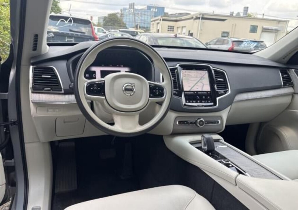 Used 2025 Volvo XC90 Plug-In Hybrid T8 Plus SUV