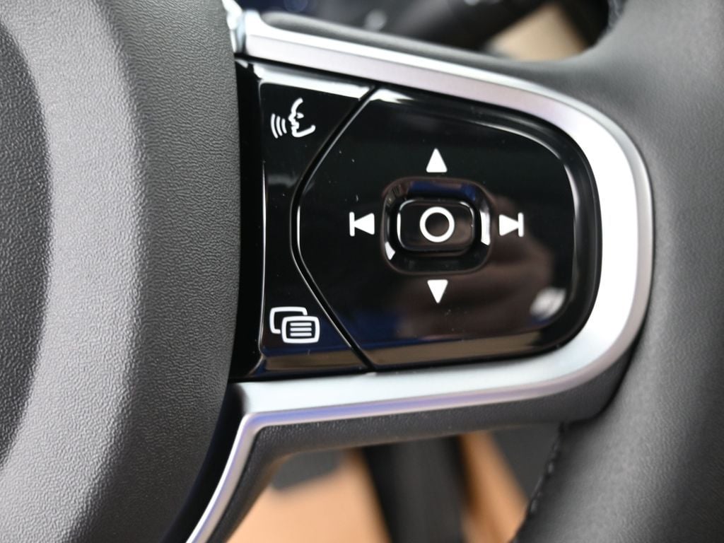 2026 Volvo XC60 Core - Photo 19