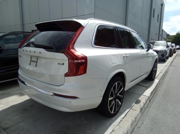 2024 Volvo XC90 Plus photo 2
