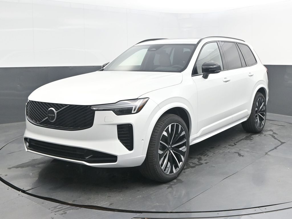 2026 Volvo XC90 B6 Ultra Dark 6-Seater 4WD's photo