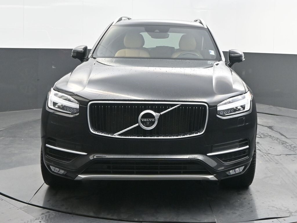 2017 Volvo XC90 T6 Momentum photo 2