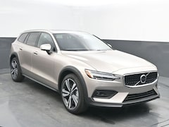 2026 Volvo V60 Cross Country B5 Plus Wagon