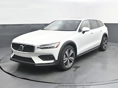 2026 Volvo V60 Cross Country B5 Plus AWD Wagon