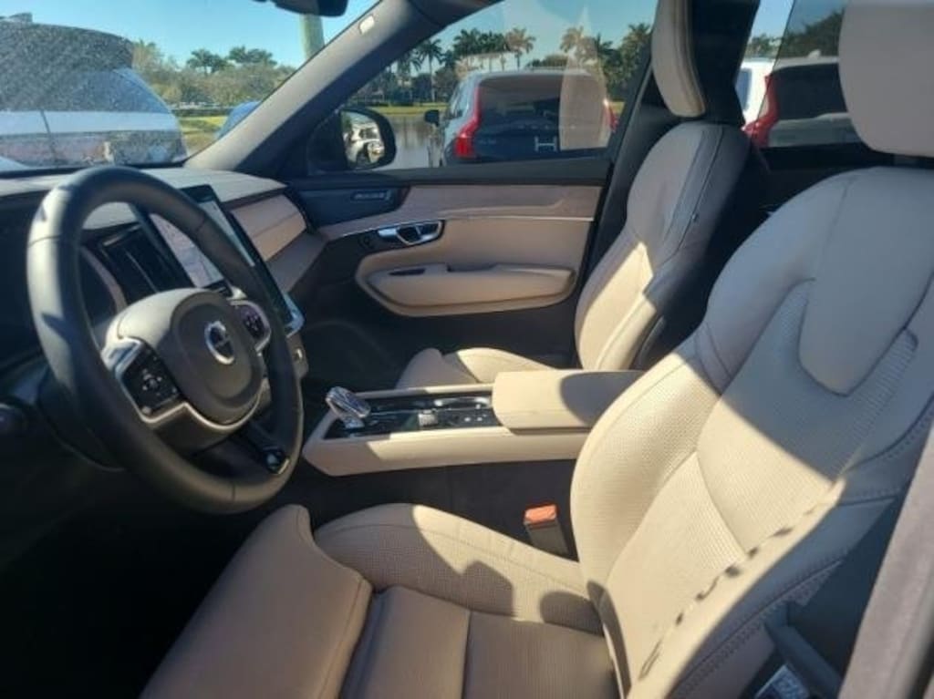 Certified 2025 Volvo XC90 B6 Ultra SUV