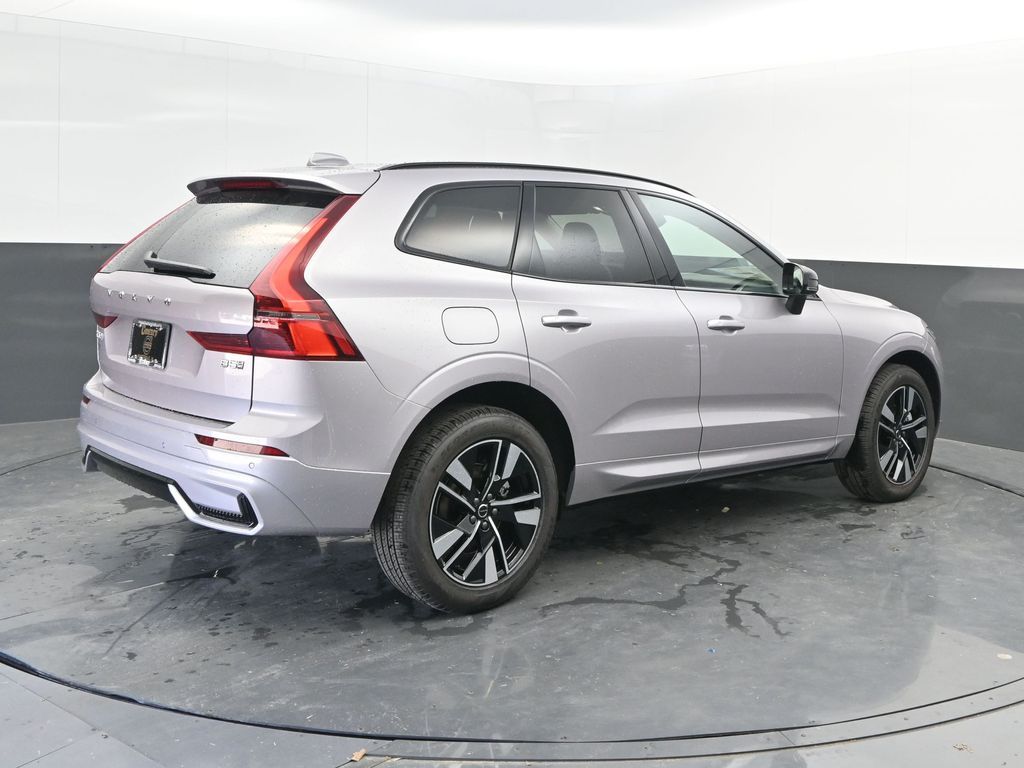 2026 Volvo XC60 Core - Photo 7