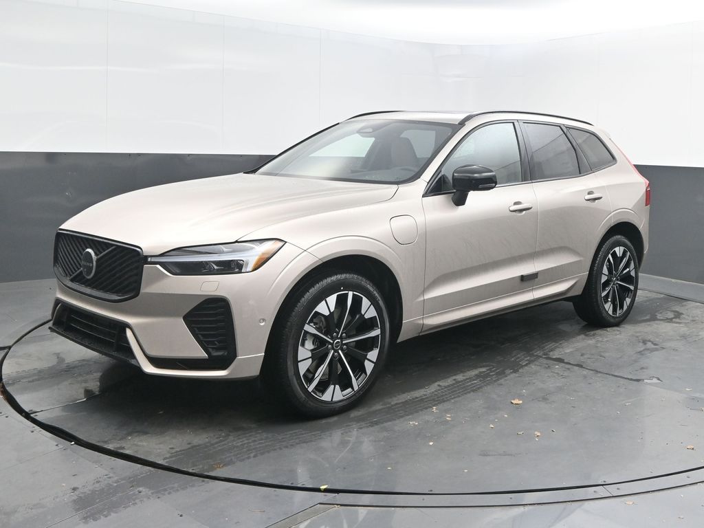 2026 Volvo XC60 T8 Plus Dark AWD's photo