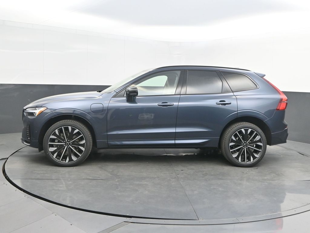 New 2026 Volvo XC60 plug-in hybrid T8 Ultra SUV