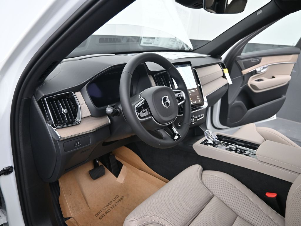 2026 Volvo XC90 Ultra - Photo 14