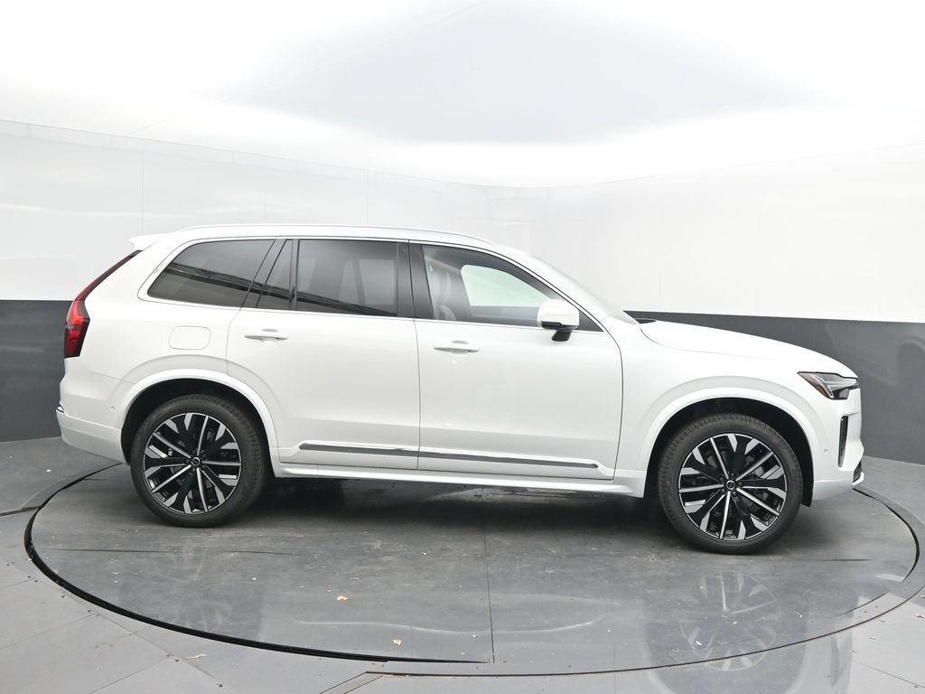 2026 Volvo XC90 Ultra - Photo 8