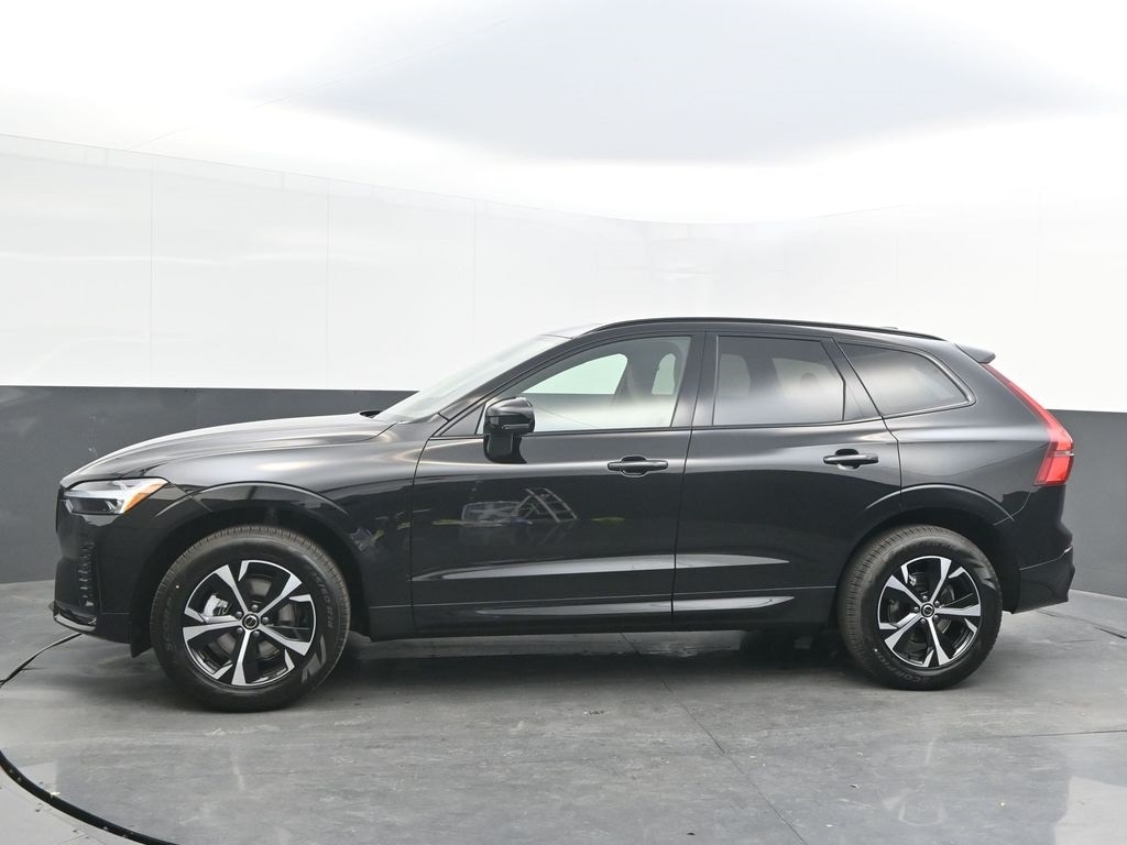 New 2026 Volvo XC60 B5 Core SUV