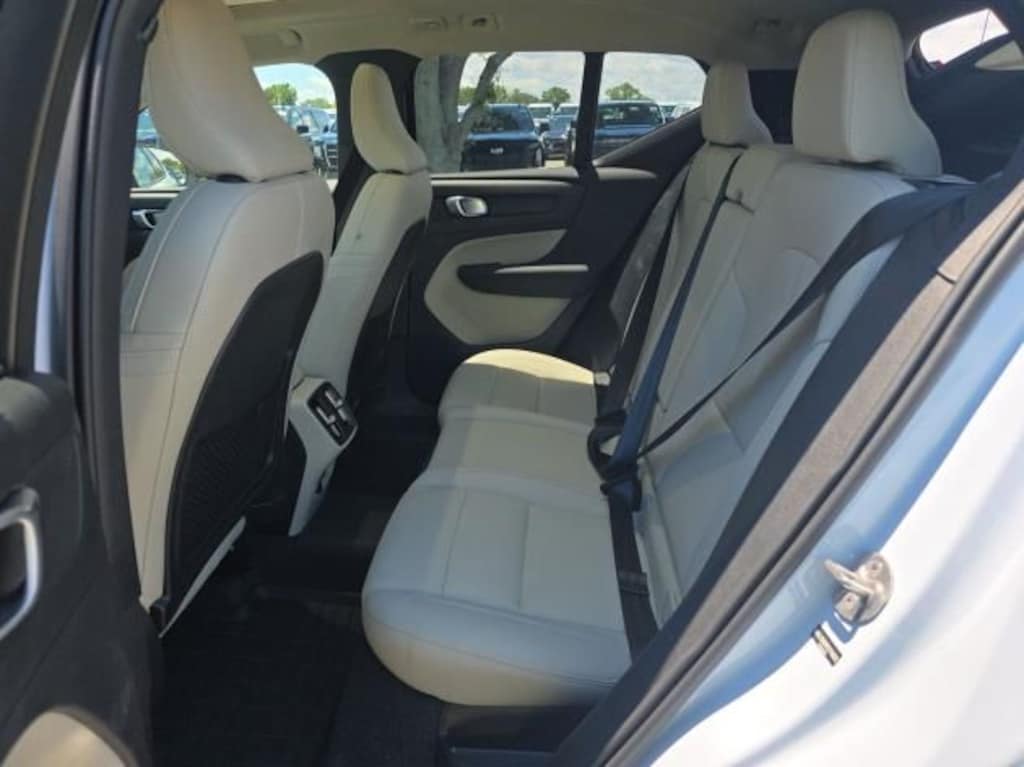 Used 2026 Volvo XC40 B5 Plus SUV