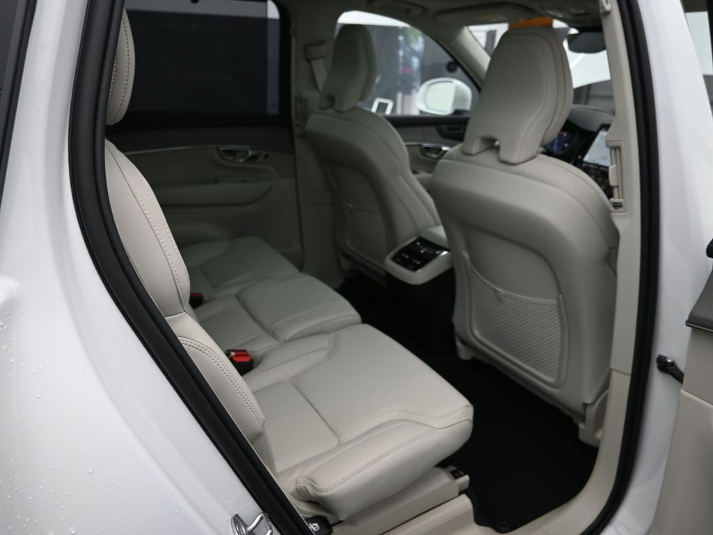 2026 Volvo XC90 Ultra - Photo 34