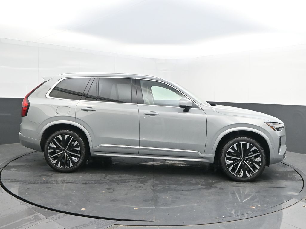 2026 Volvo XC90 Ultra - Photo 8