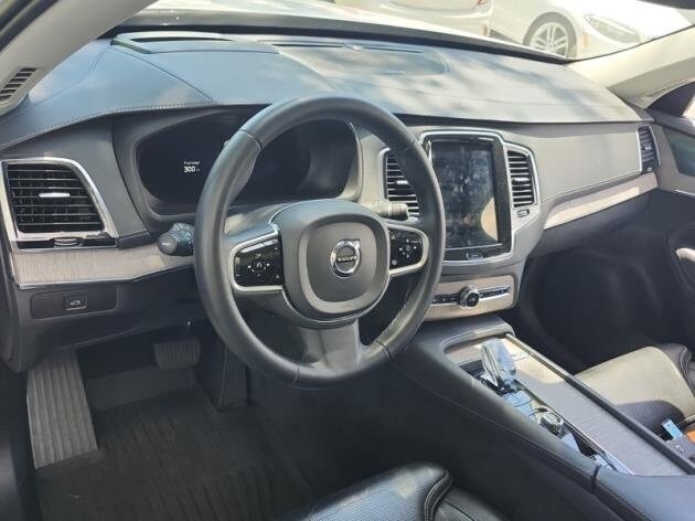 2023 Volvo XC90 Ultimate photo 4