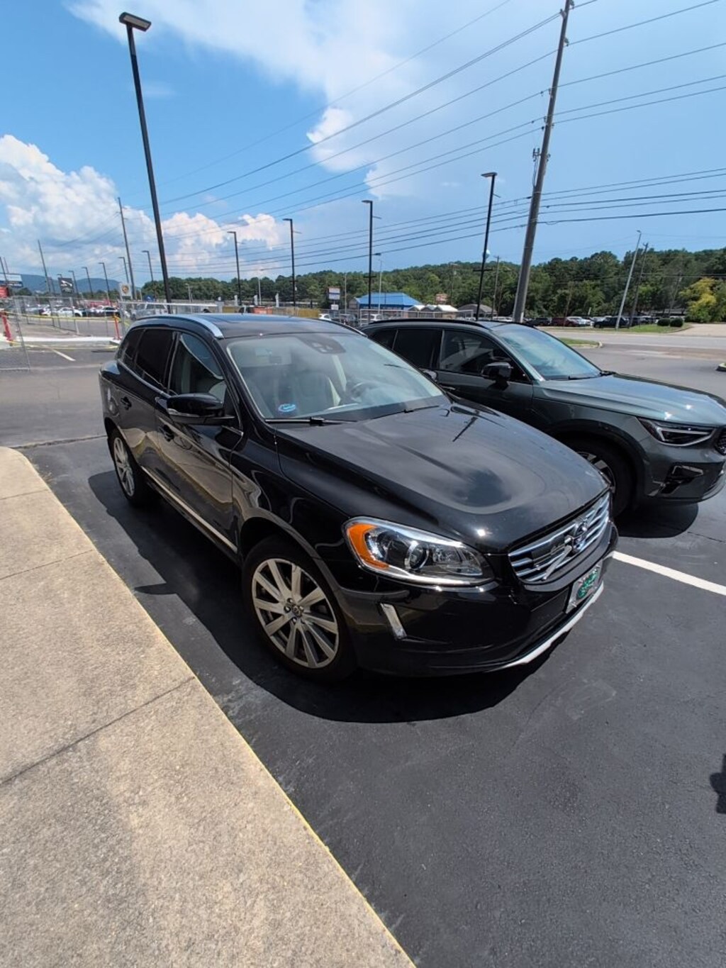 Used 2017 Volvo XC60 T5 Inscription SUV
