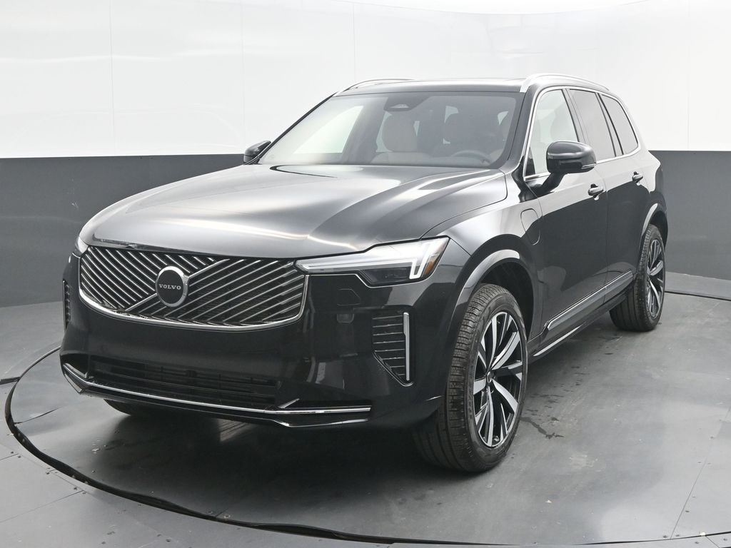 New 2026 Volvo XC90 plug-in hybrid T8 Core SUV