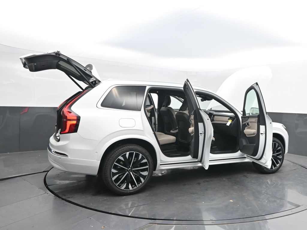 2026 Volvo XC90 Plus - Photo 48
