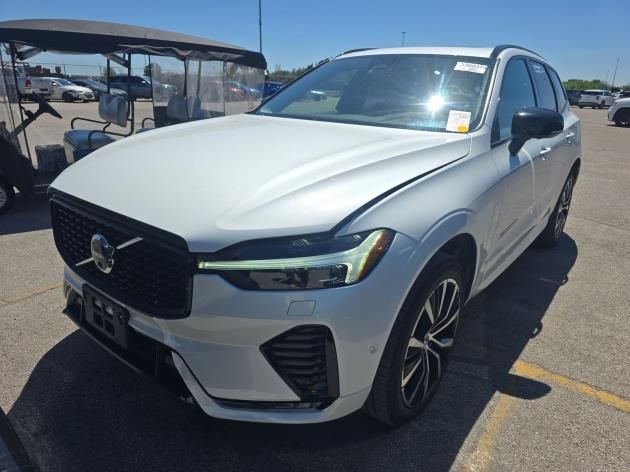 2025 Volvo XC60 Plus