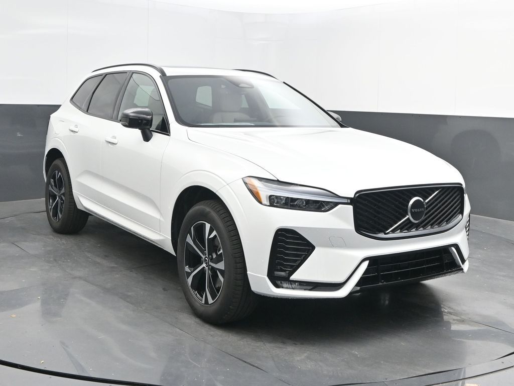 2026 Volvo XC60 Core - Photo 9