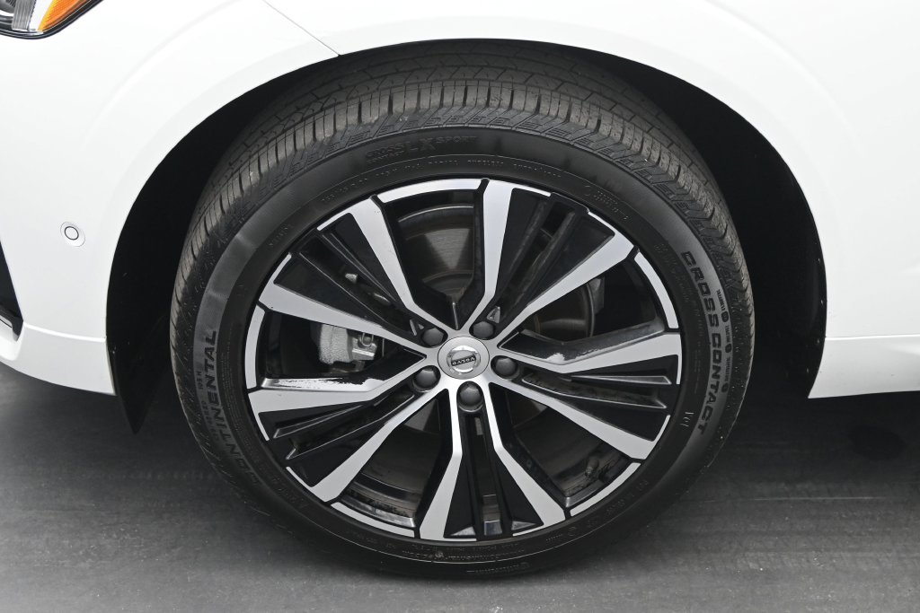 Certified 2024 Volvo XC60 B5 Plus Dark Theme SUV