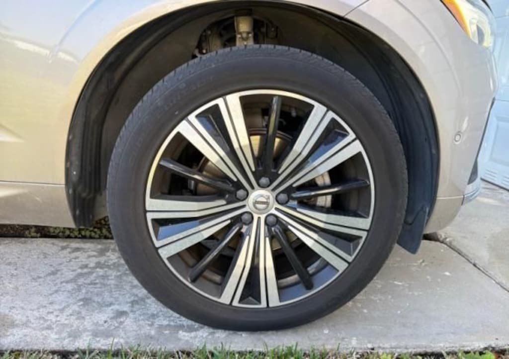 Certified 2023 Volvo XC60 B5 Plus Bright Theme SUV