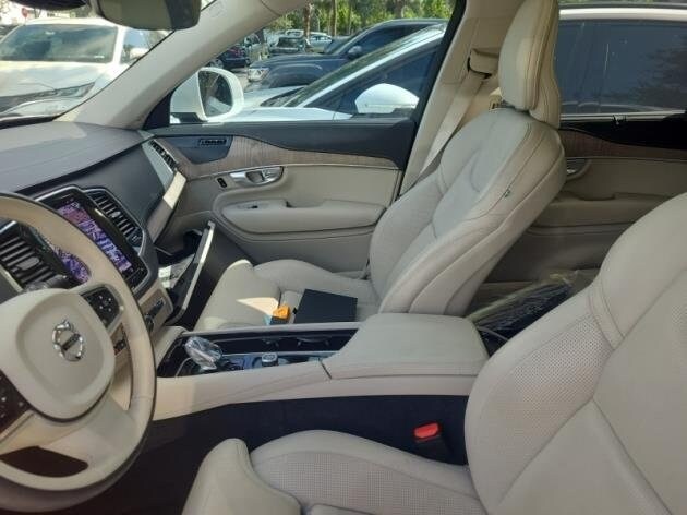 2024 Volvo XC90 Ultimate photo 3