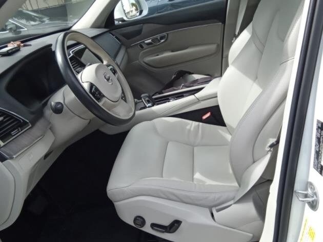 2024 Volvo XC90 Plus photo 3
