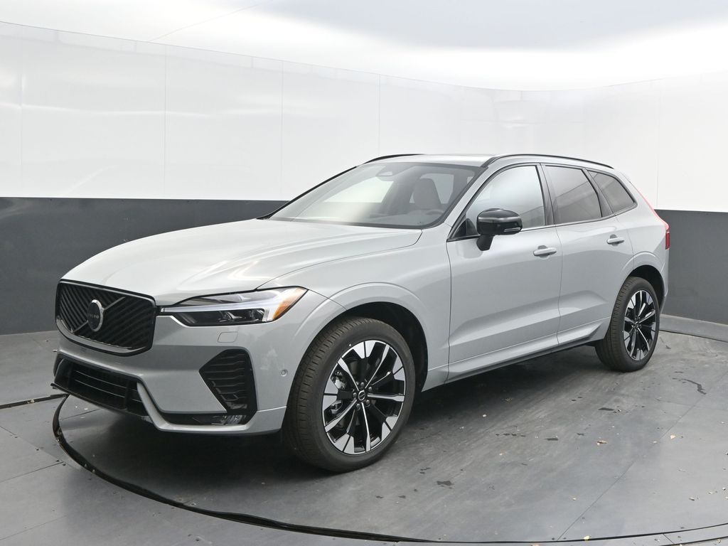 2026 Volvo XC60 B5 Plus Dark AWD's photo