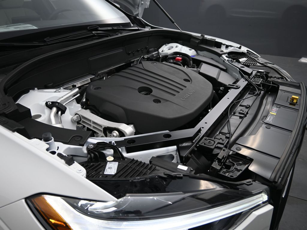 2026 Volvo XC60 Core - Photo 38