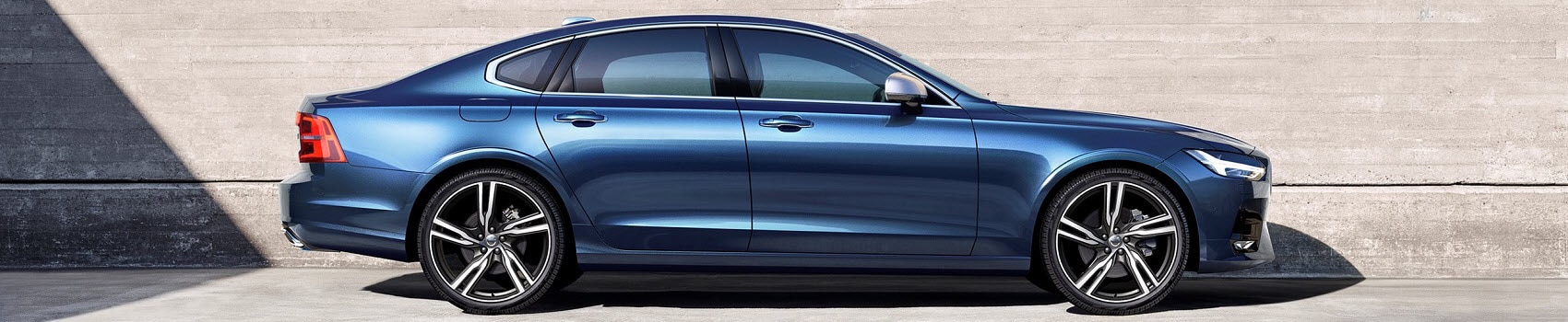 Volvo S90 Side View