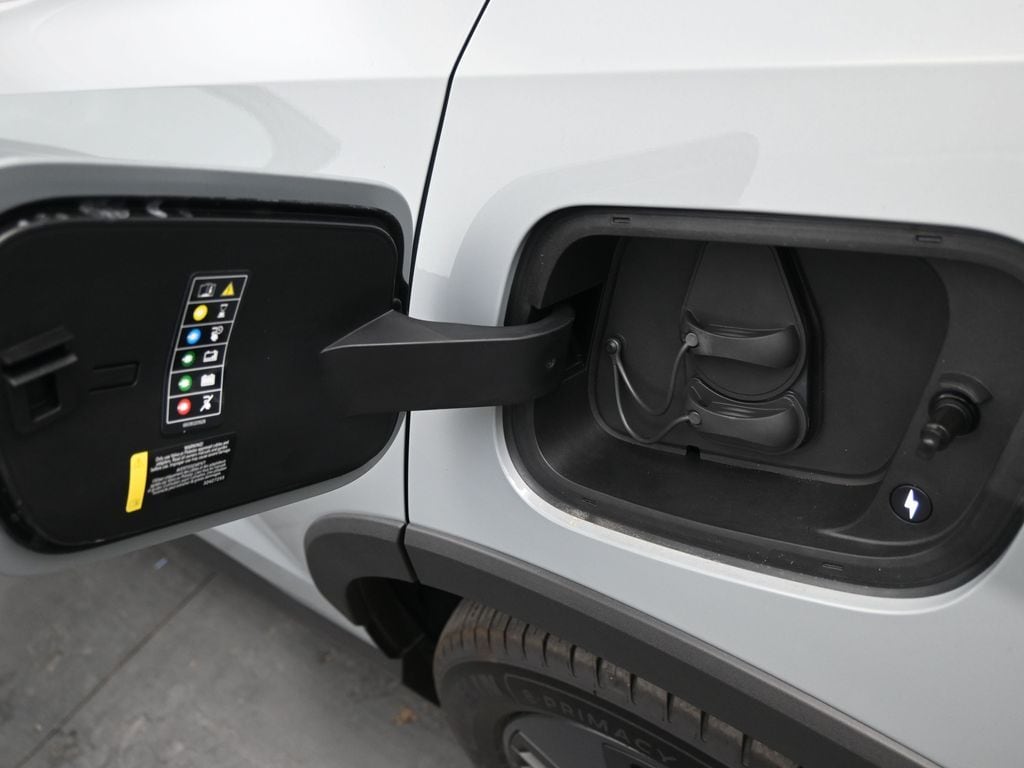 2026 Volvo EX30 Ultra - Photo 18