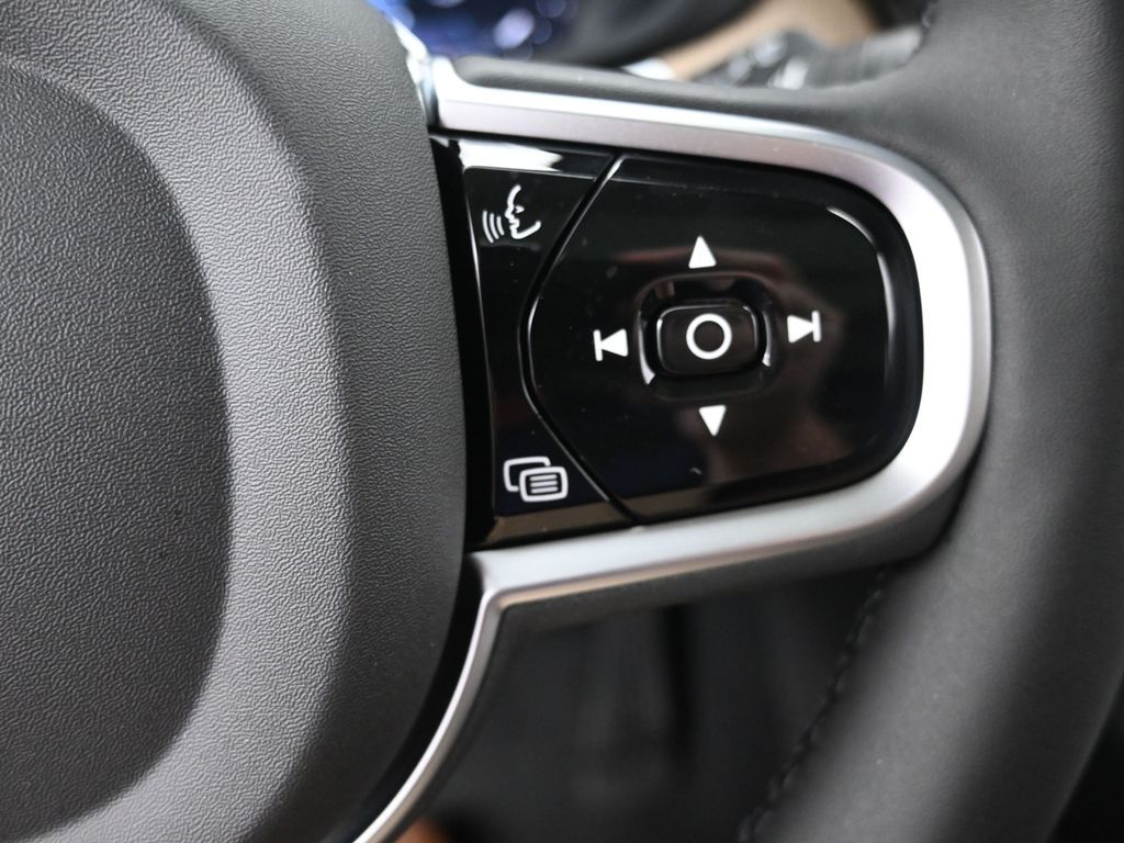 2026 Volvo XC60 Core - Photo 19