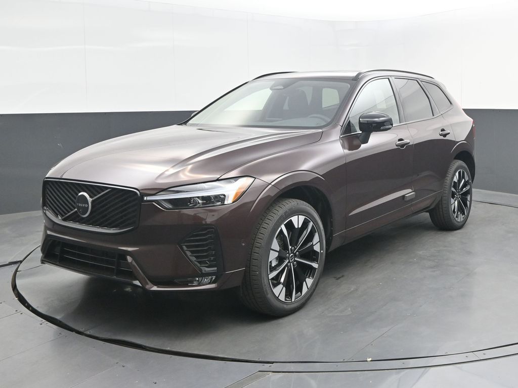 2026 Volvo XC60 B5 Plus Dark AWD's photo